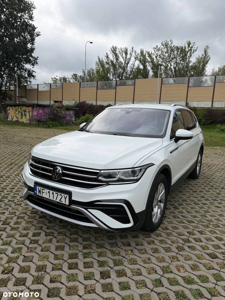 Volkswagen Tiguan Allspace 2.0 TSI 4Mot Elegance DSG - 2