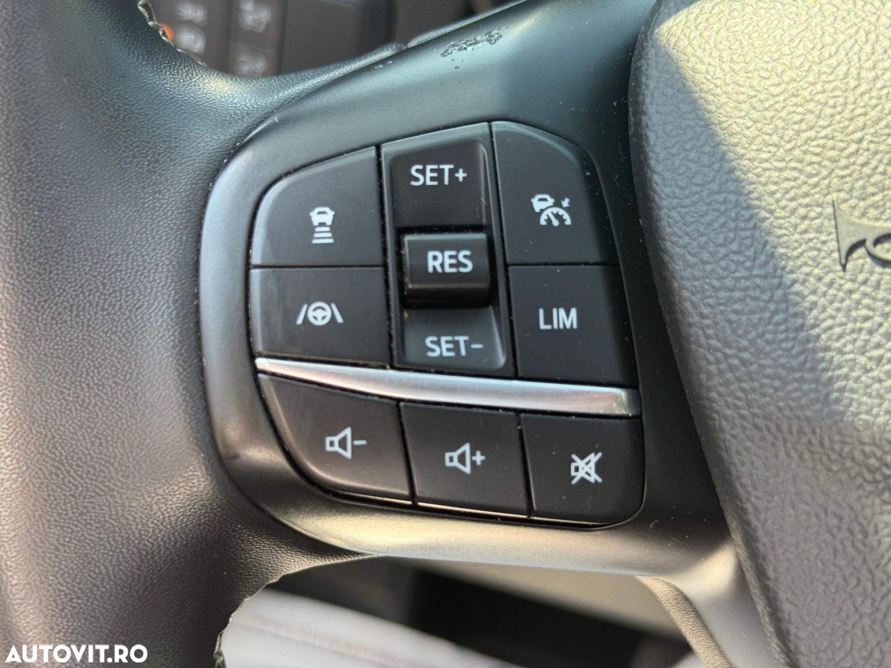 Ford Kuga 2.5 Duratec FHEV VIGNALE - 11