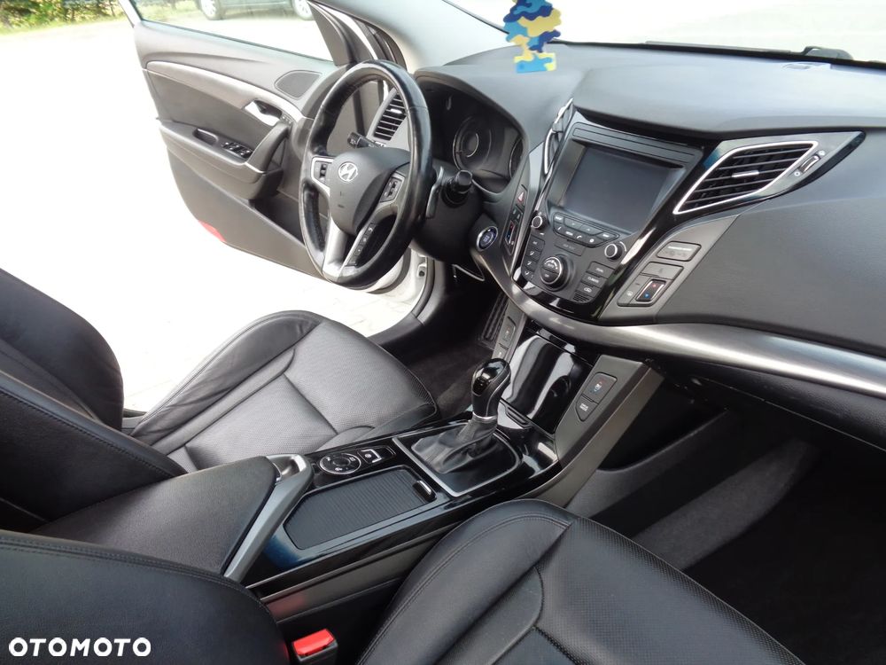 Hyundai i40 Kombi 1.7 CRDi DCT Premium - 34