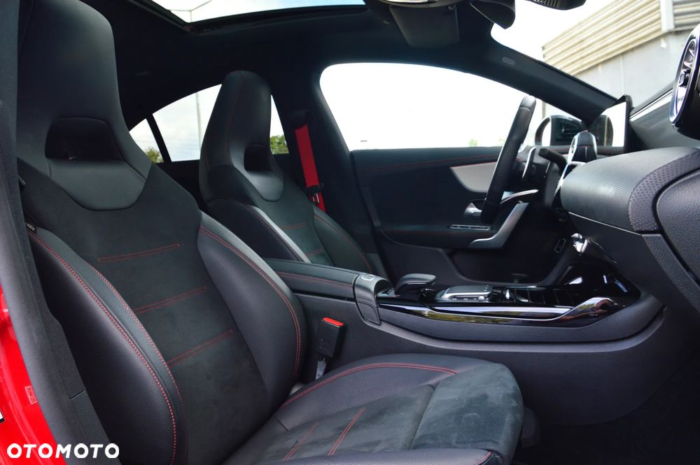 Mercedes-Benz CLA AMG 35 4-Matic 7G-DCT - 18