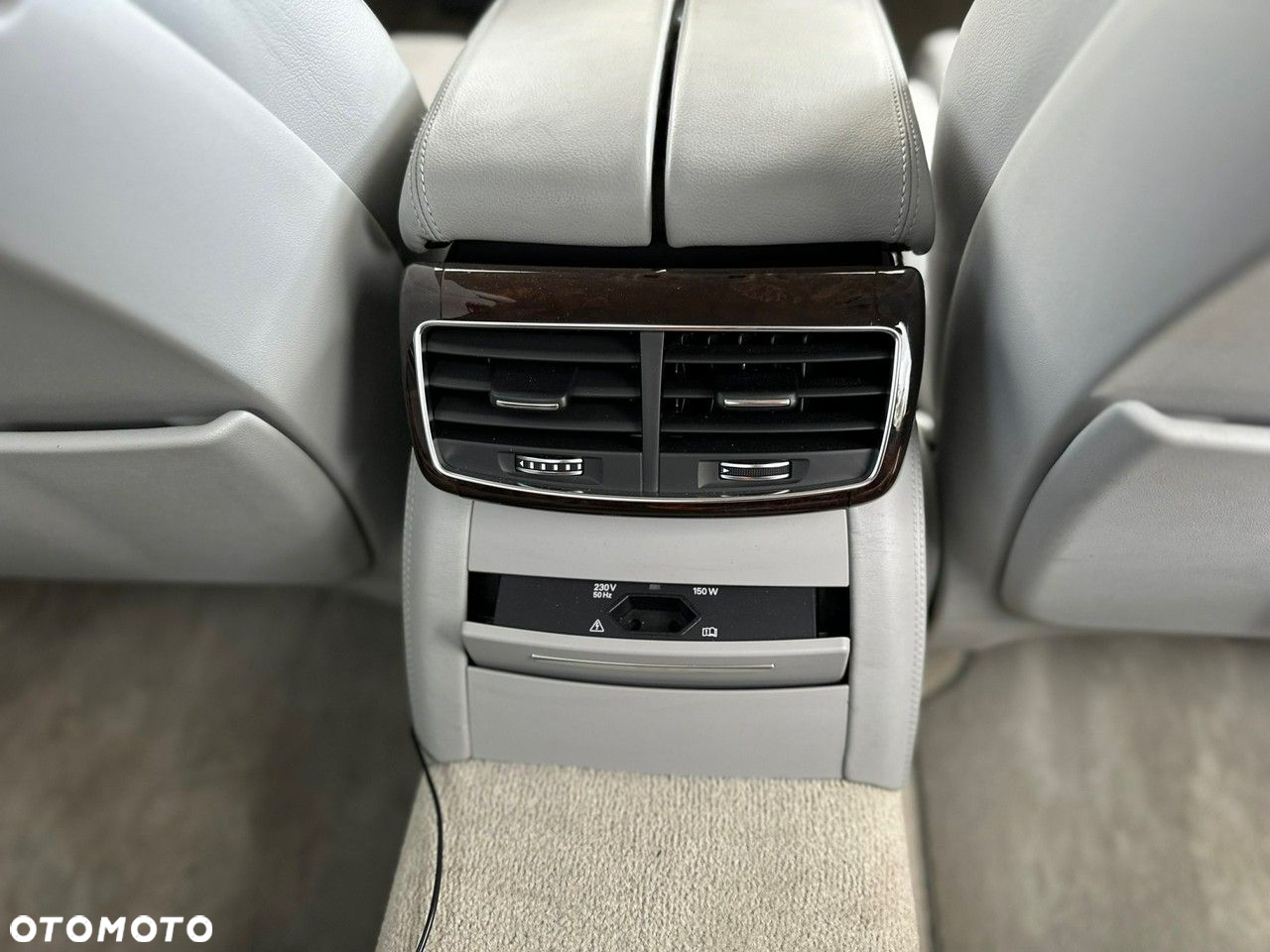 Audi A8 - 38