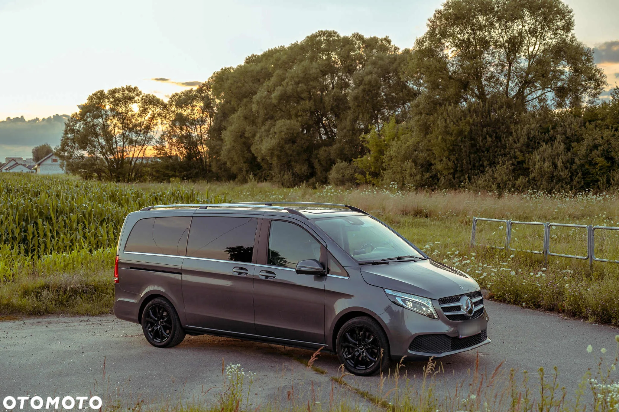 Mercedes-Benz Klasa V 300 d lang 9G-TRONIC Avantgarde Edition 2020 - 9