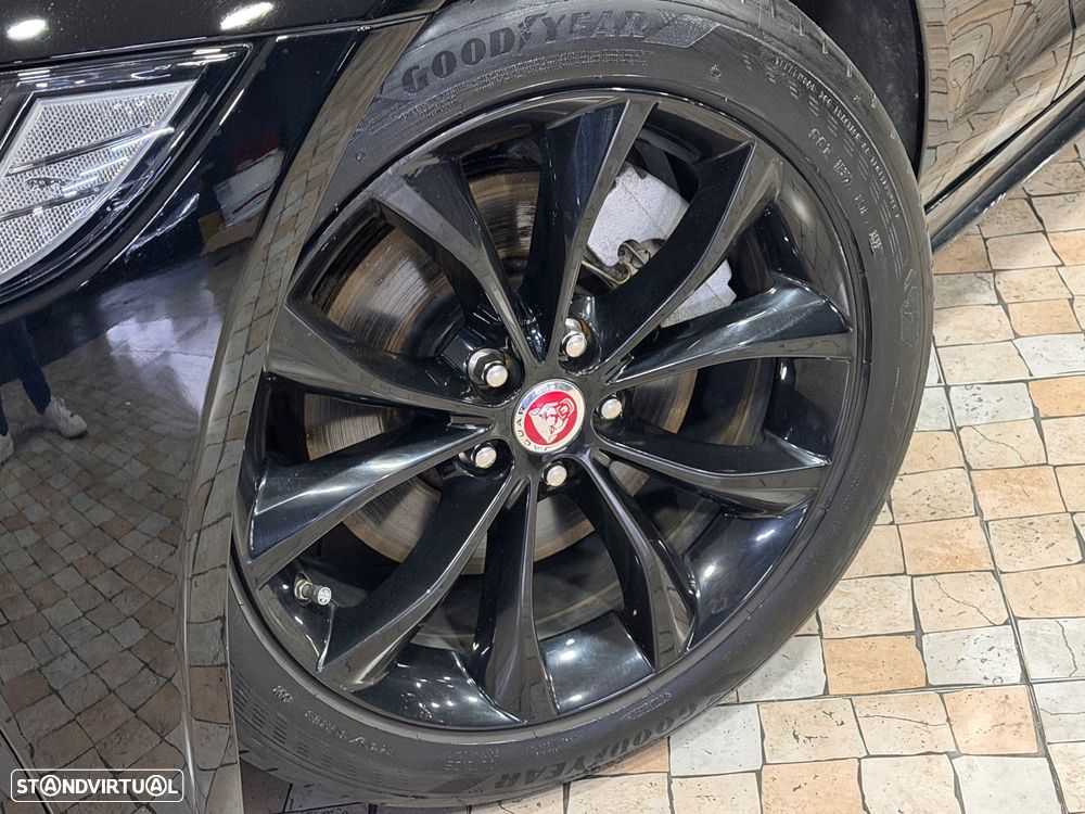 Jaguar XF 2.0 D R-Sport Aut. - 18