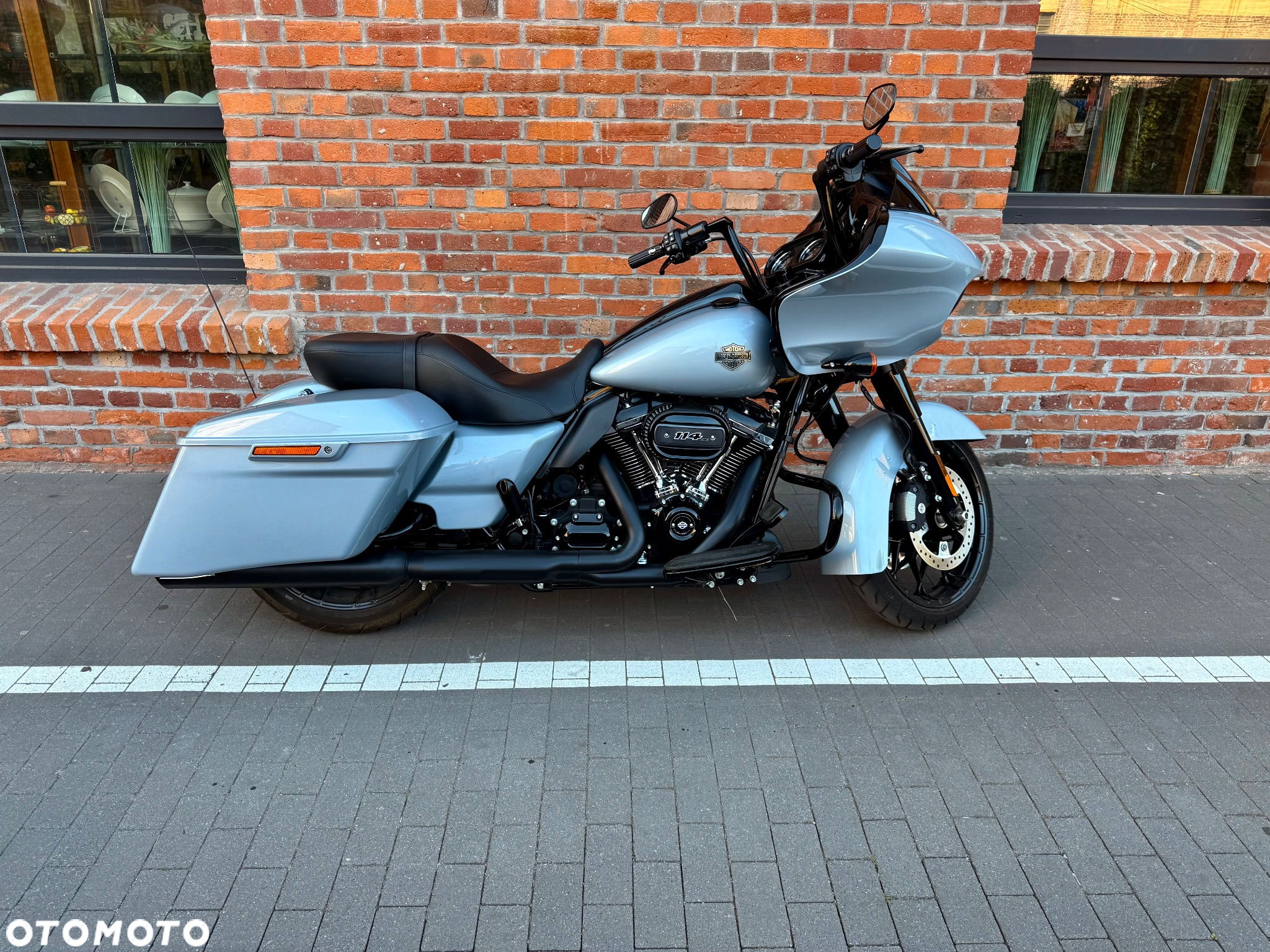 Harley-Davidson Touring Road Glide - 12