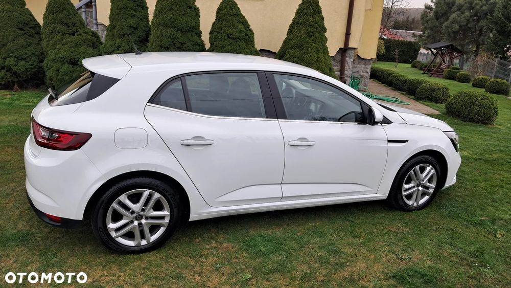 Renault Megane 1.5 Blue dCi Intens - 8
