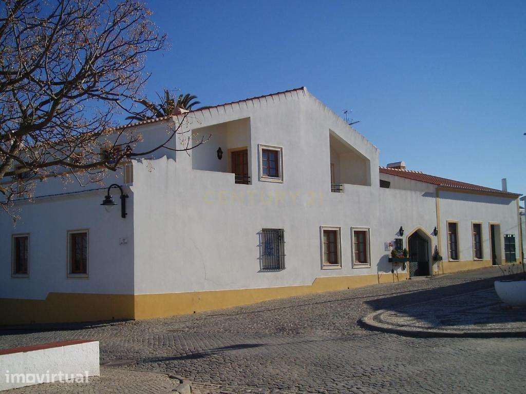 Soberba casa alentejana convertida em Hotel Rural de excelência - Grande imagem: 4/17