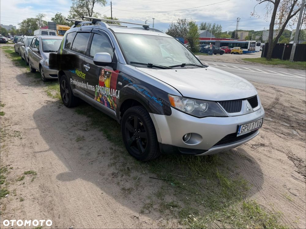 Mitsubishi Outlander 2.0 DID Intense - 2