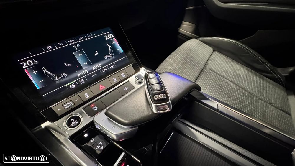 Audi e-tron 55 quattro S line - 19