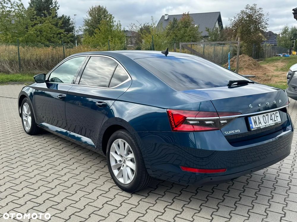 Skoda Superb 2.0 TDI SCR Ambition DSG - 4