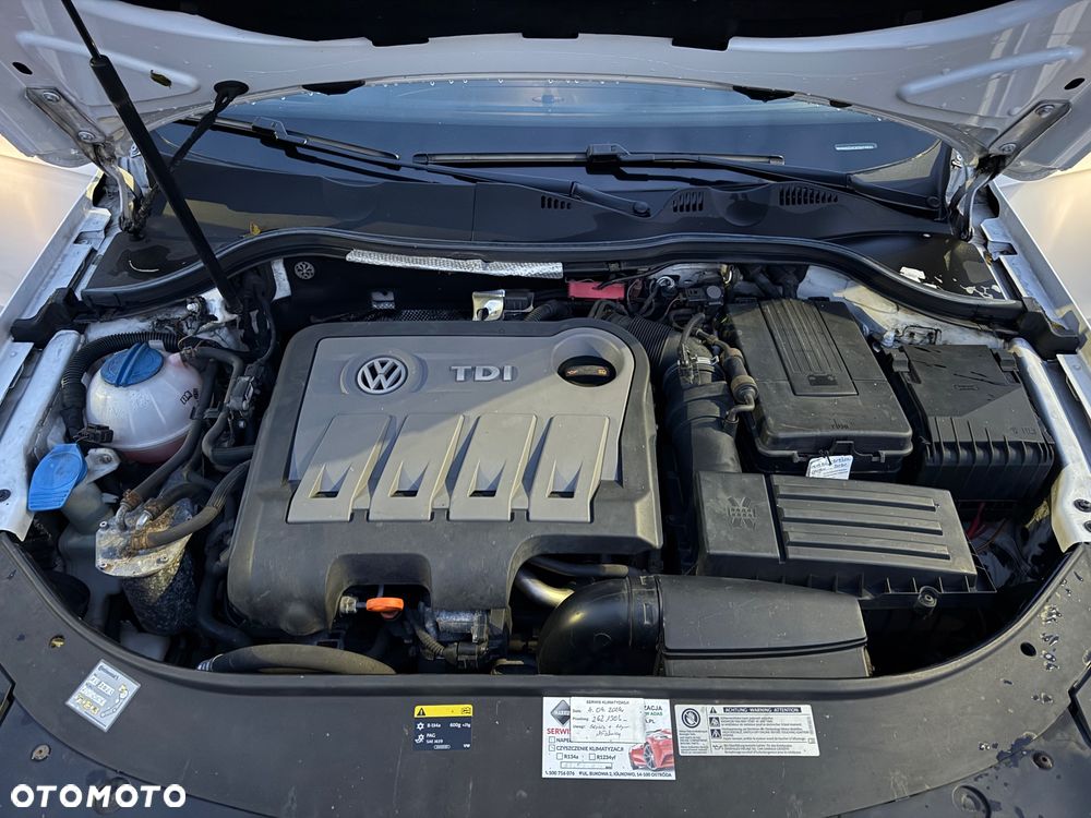 Volkswagen Passat 2.0 TDI 4Motion Comfortline - 11
