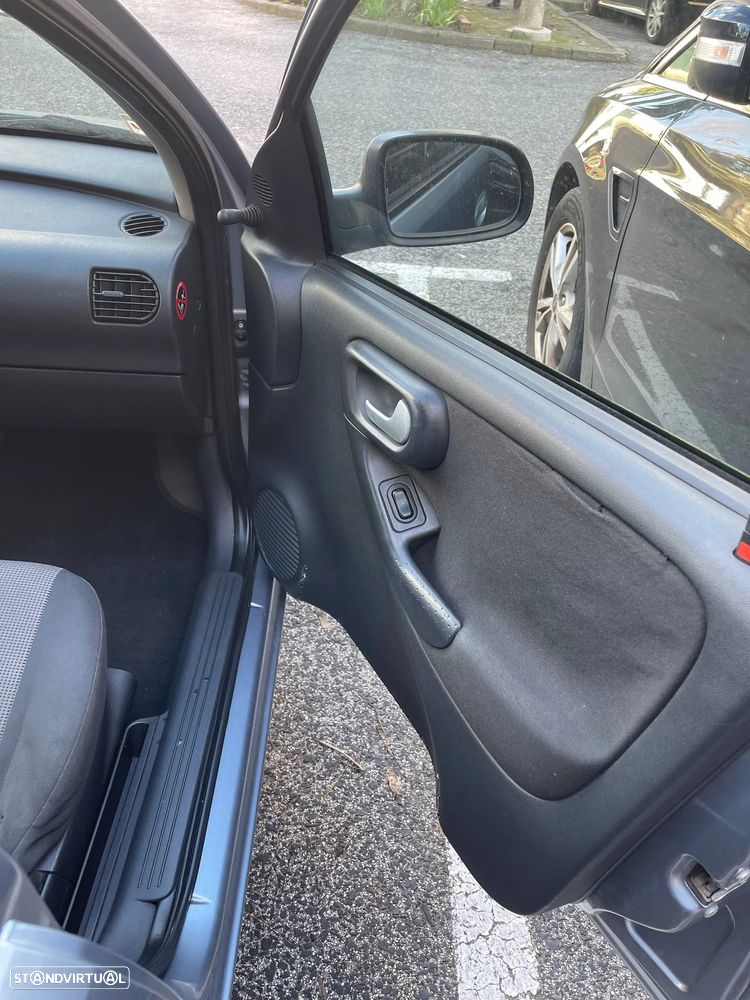 Opel Corsa - 11