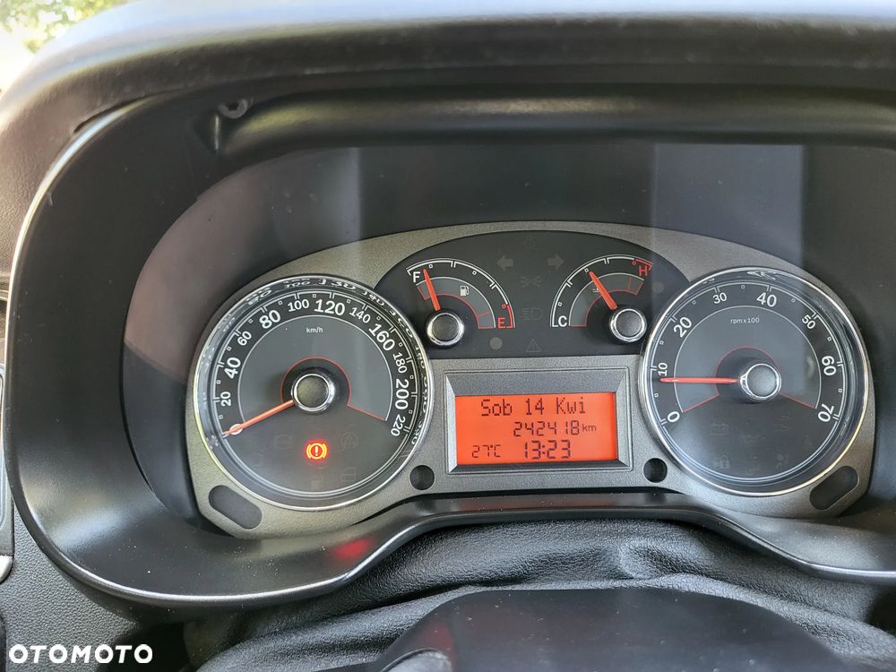 Fiat Linea 1.4 Dynamic - 6