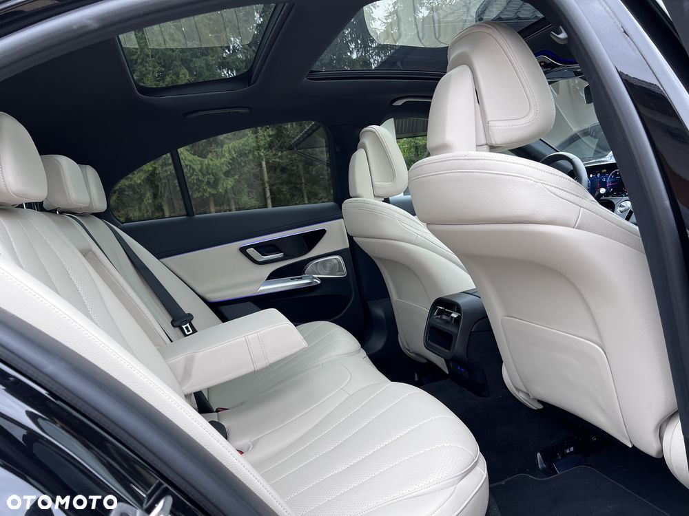 Mercedes-Benz Klasa E 450 d mHEV 4-Matic AMG 9G-Tronic - 14