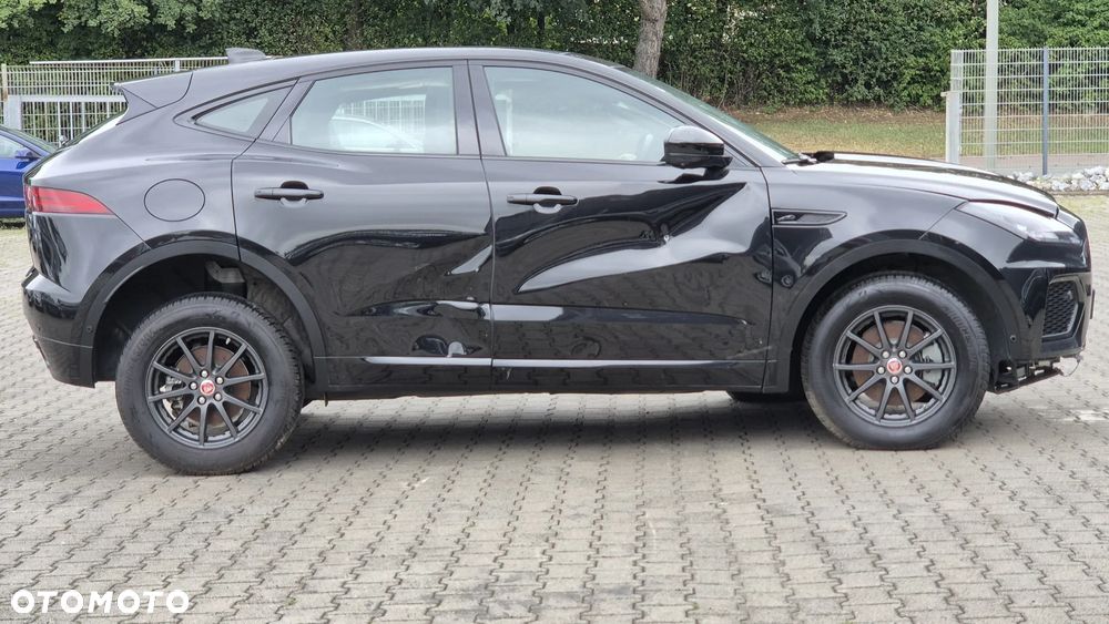 Jaguar E-Pace - 8