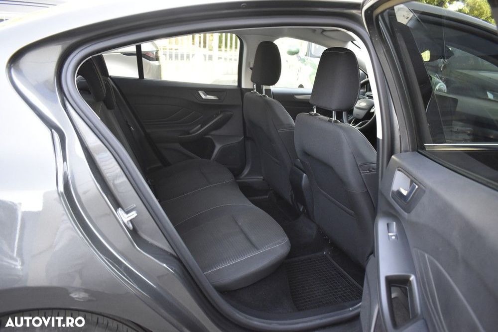 FORD Focus 2023 — imagine 38