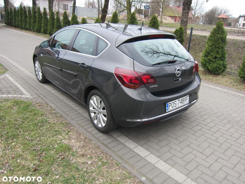 Opel Astra ver-1-6-cosmo - 4