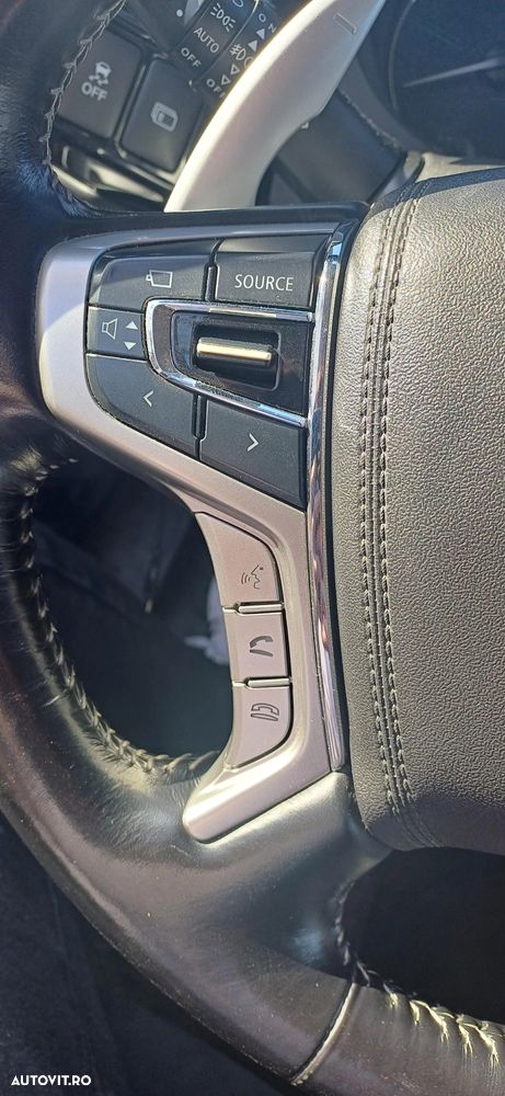 Mitsubishi Outlander 2.0 4WD - 18