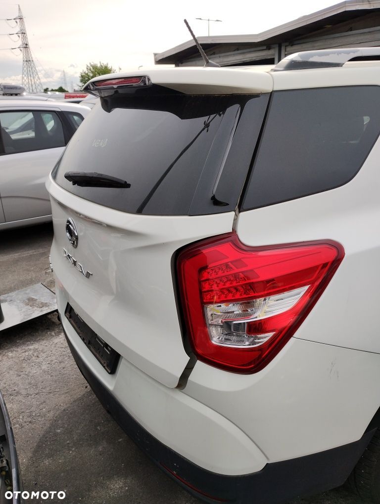Lampa tylna prawa Ssangyong XLV - 1