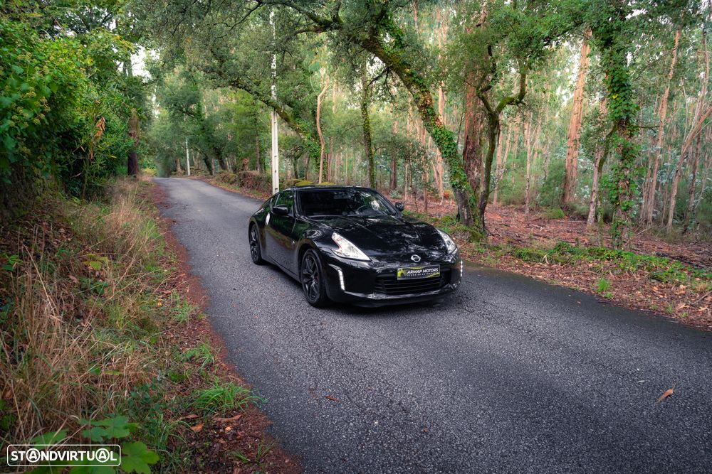 Nissan 370 Z Black Edition - 5