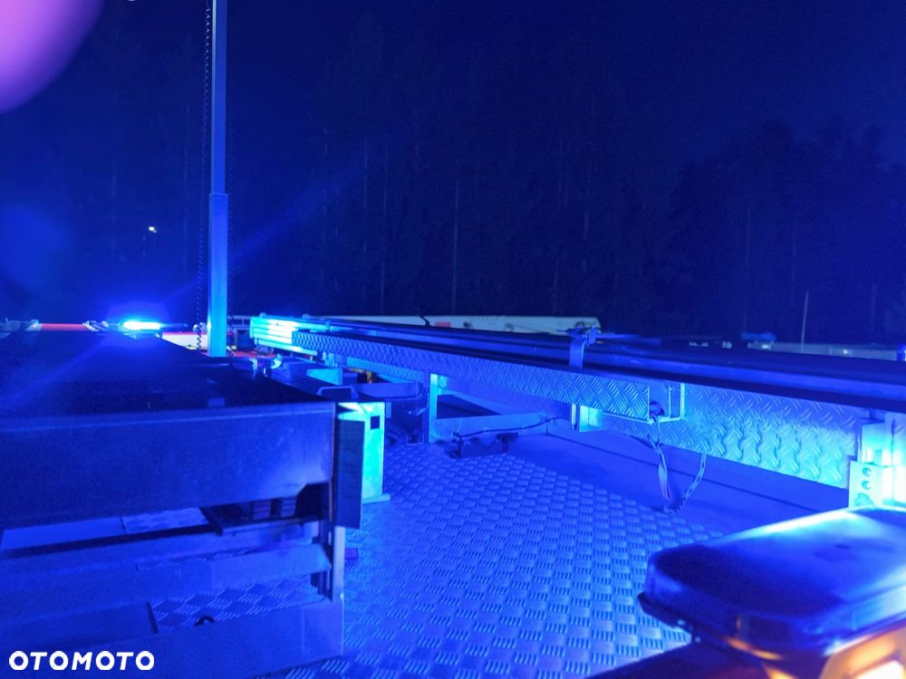 MAN Straż pożarna pojazd pożarniczy wóz strażacki MAN L80 GBA średni terenowy- uterenowiony 4x4 CNBOP 3000l wody wyciągarka mechaniczna reduktor blokady przedniego i tylnego mostu, maszt oświetleniowy - 22