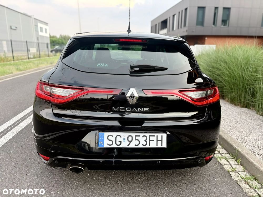 Renault Megane ENERGY TCe 130 BOSE EDITION - 17