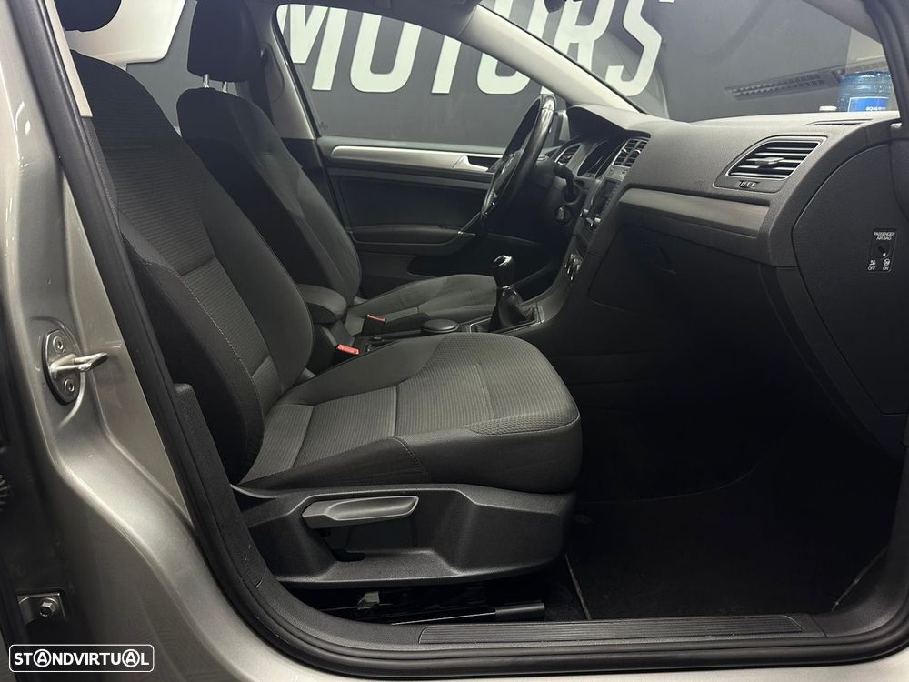 VW Golf 1.6 TDi GPS Edition - 33