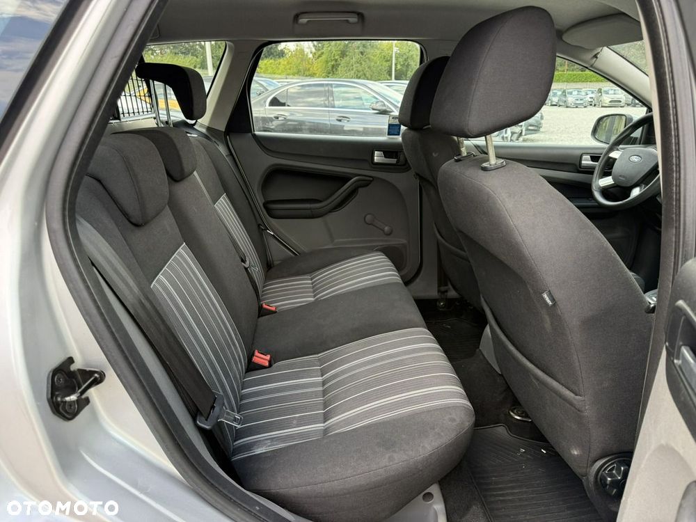 Ford Focus 1.8 TDCi Trend + - 13
