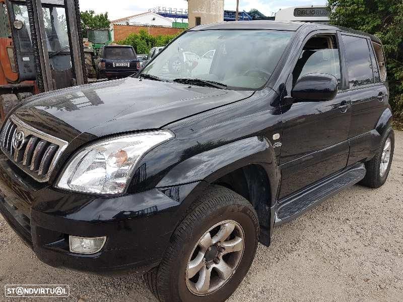 PNEU TOYOTA LAND CRUISER J12 - 1