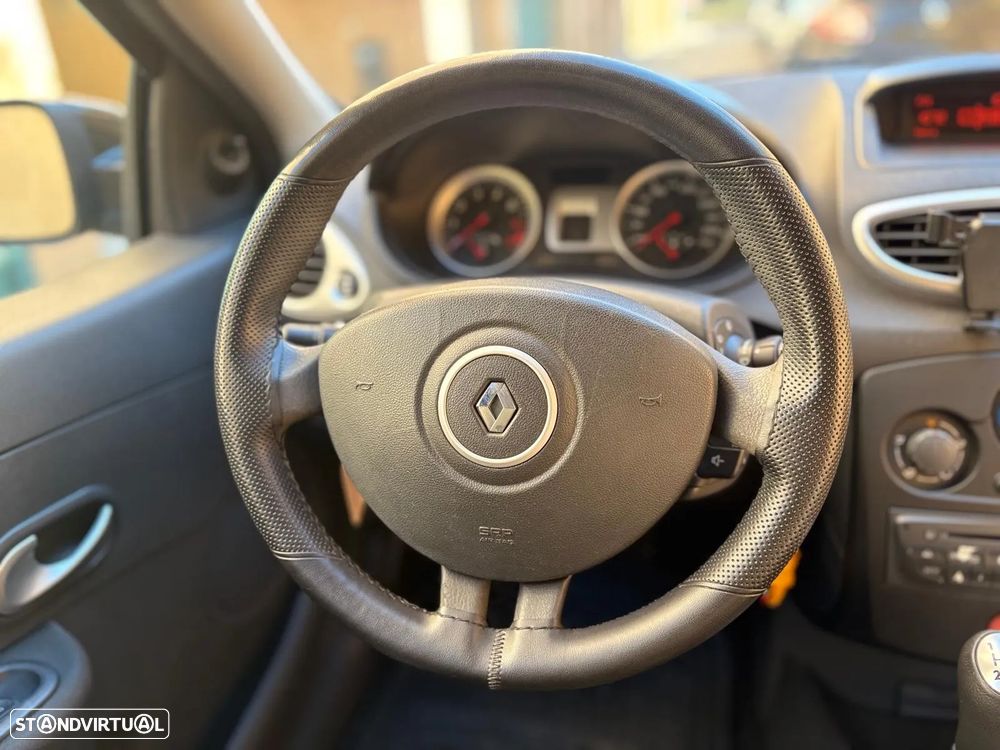Renault Clio 1.2 TCE GT J15 - 2