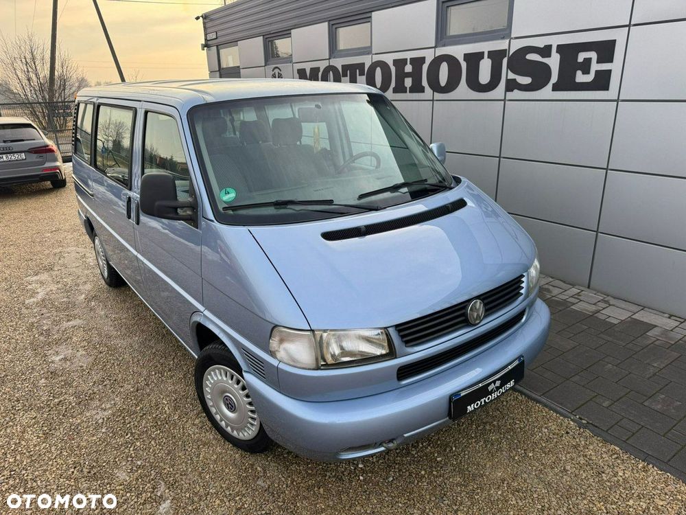 Volkswagen Caravelle - 2