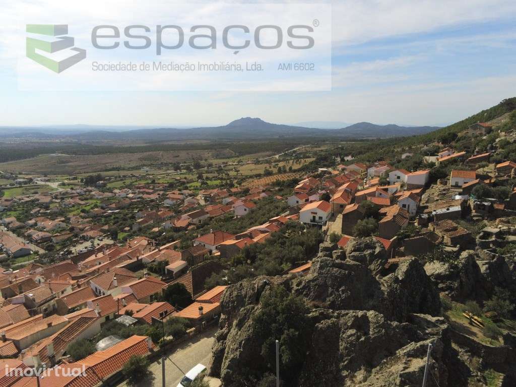 Casa antiga em aldeia histórica - Penha Garcia - Grande imagem: 3/21