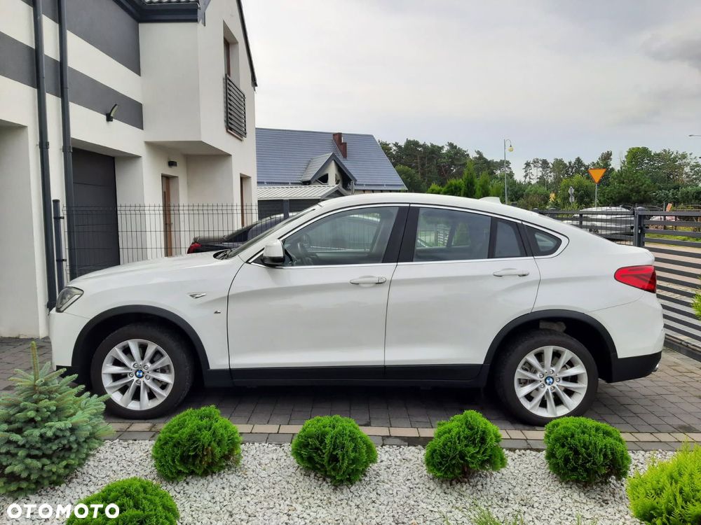 BMW X4 xDrive20d xLine - 1