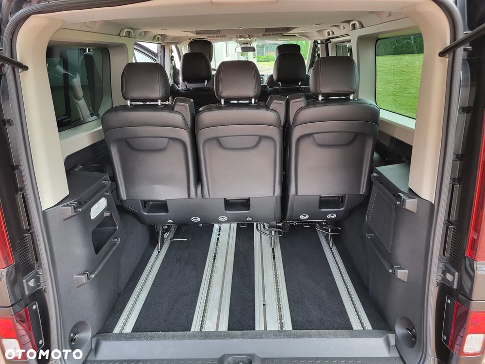 Renault Trafic Grand 2.0 dCi EDC - 8