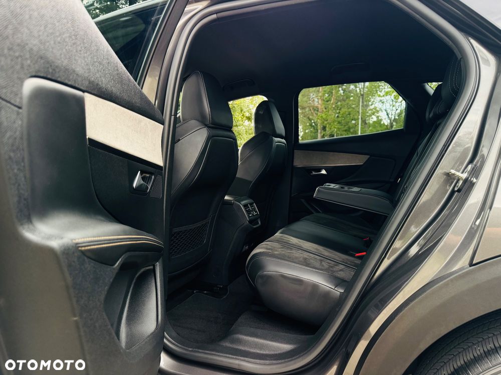 Peugeot 3008 1.5 BlueHDi GT S&S - 28