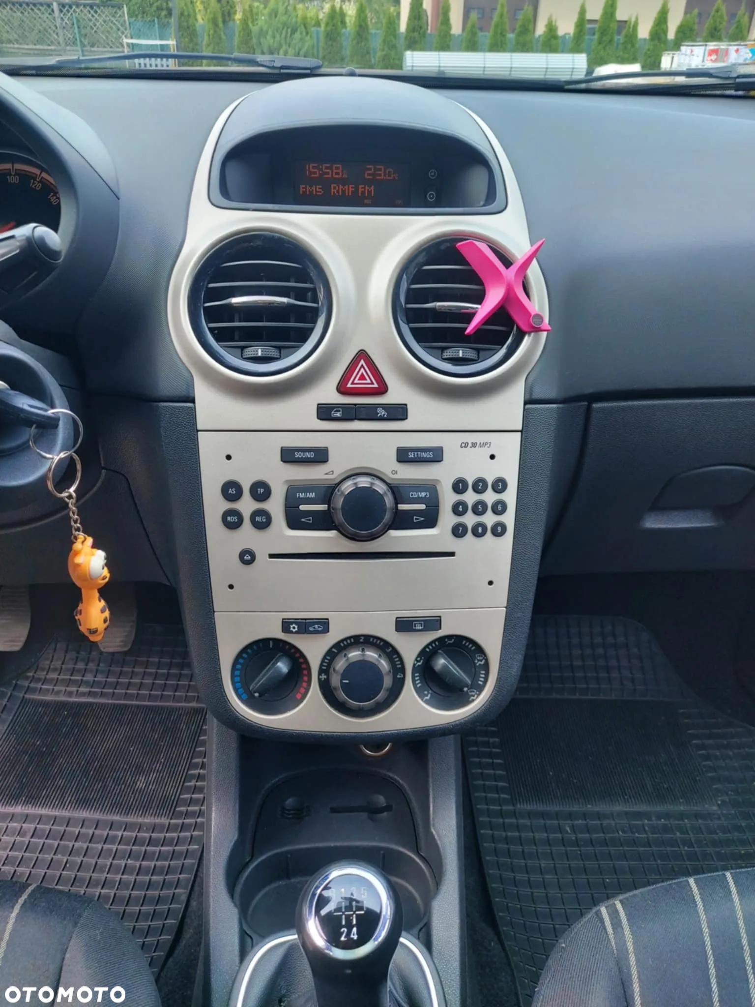 Opel Corsa 1.2 16V Enjoy - 7
