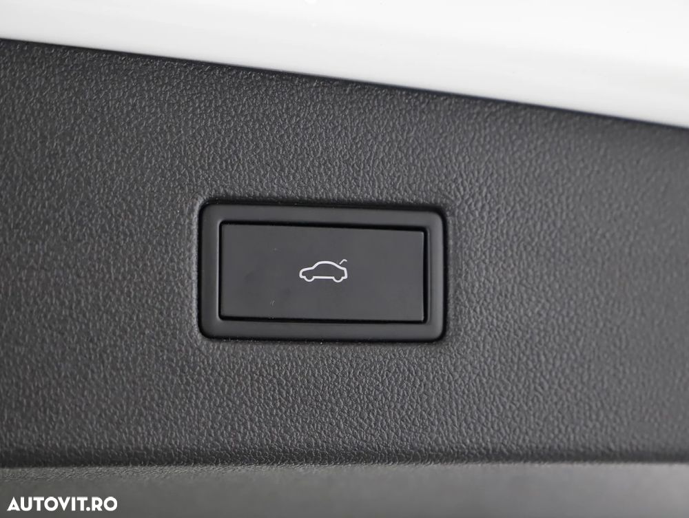 Volkswagen Tiguan 2.0 TDI SCR 4MOTION DSG Life - 25