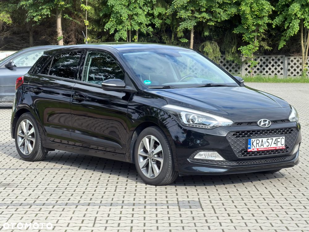 Hyundai i20 1.2 YES Gold - 34