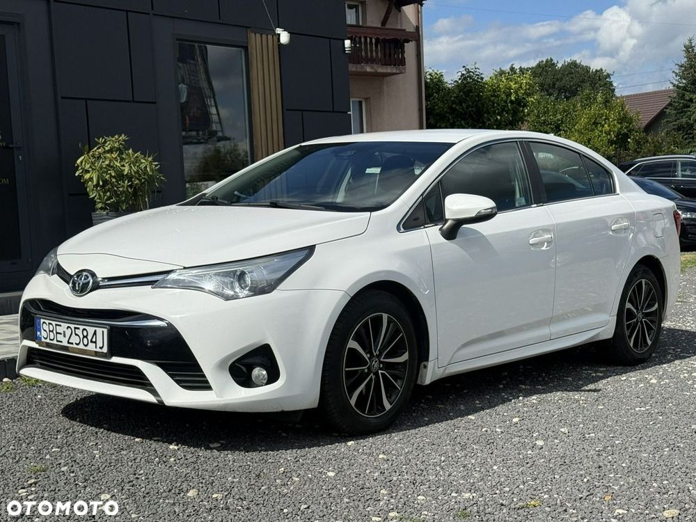 Toyota Avensis - 6