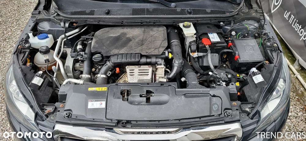 Peugeot 308 1.2 PureTech Allure S&S - 23