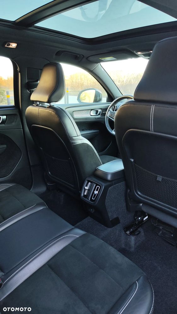 Volvo XC 40 T5 AWD Geartronic R-Design - 23