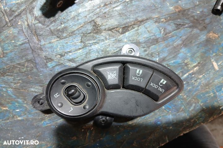 Buton reglaj oglinzi 93530-26000 93530-26020 93530-26000 93530-26020 - 2
