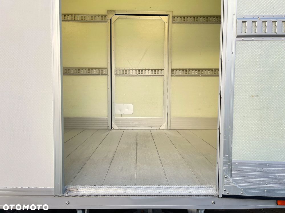 MAN TGE Winda 8-paletowy - 12