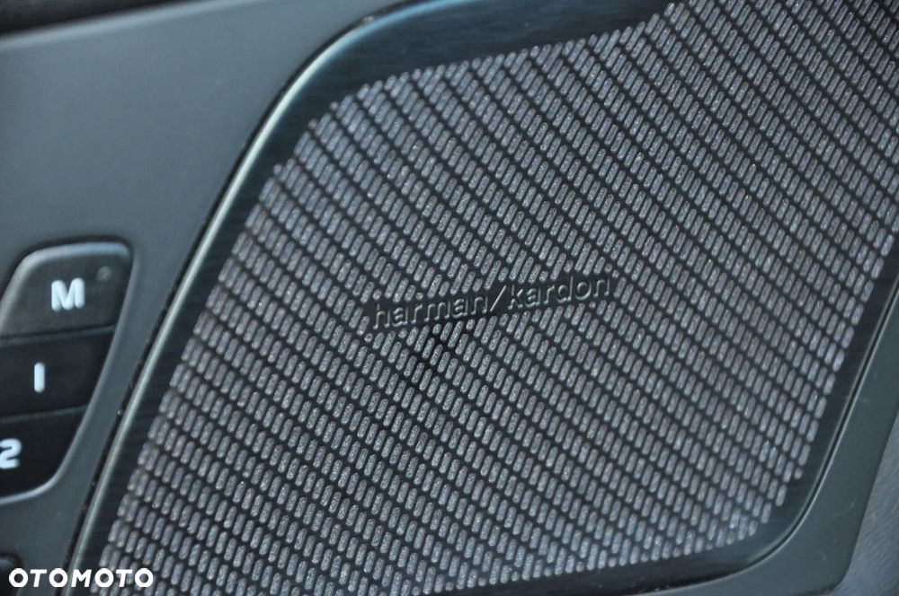 Volvo XC 60 D4 SCR R-Design - 23