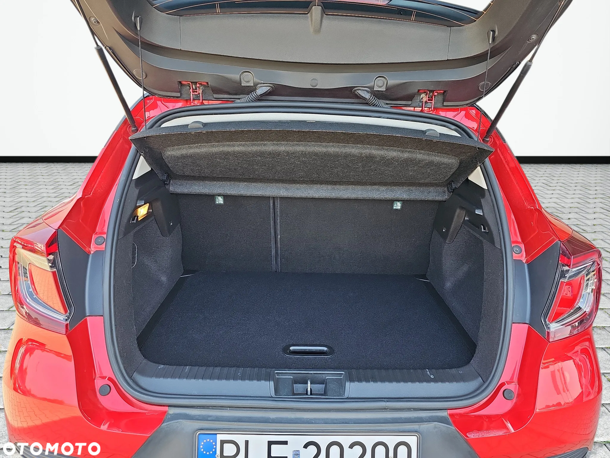 Renault Captur 1.0 TCe Intens - 14