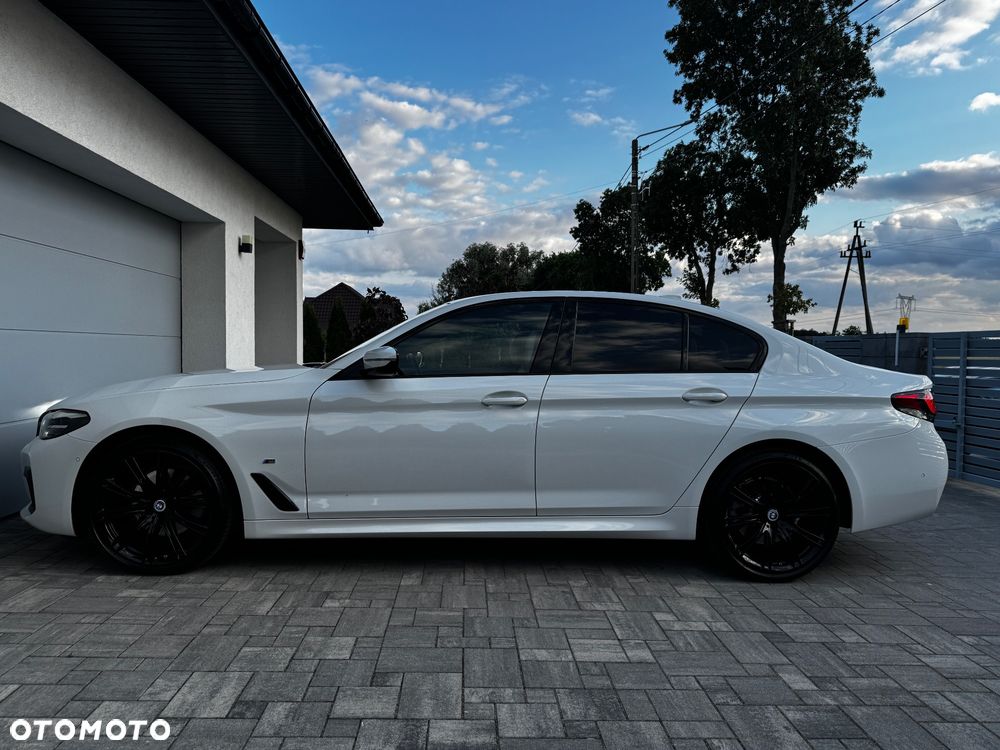 BMW Seria 5 520d xDrive MHEV M Sport sport - 11