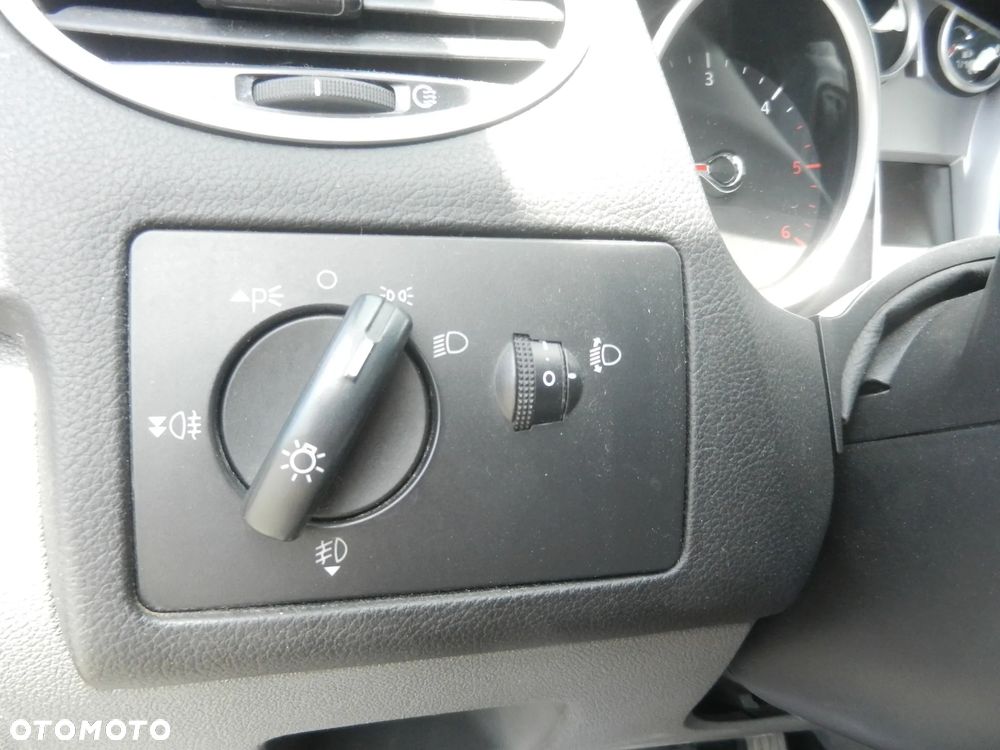 Ford Focus - 13