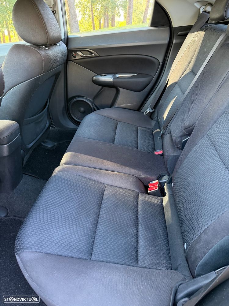 Honda Civic 1.4 i-VTEC Comfort - 7