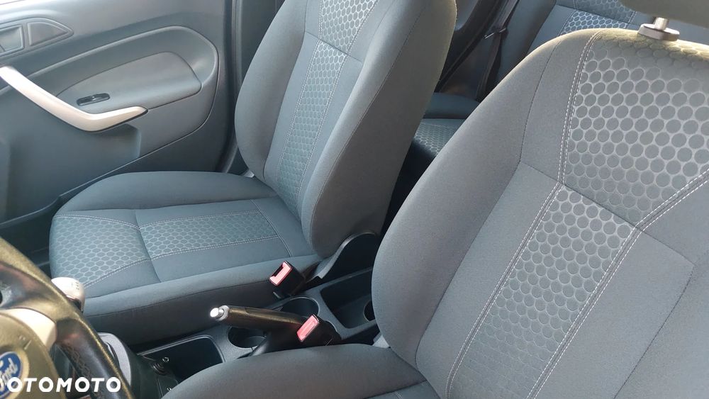 Ford Fiesta - 18