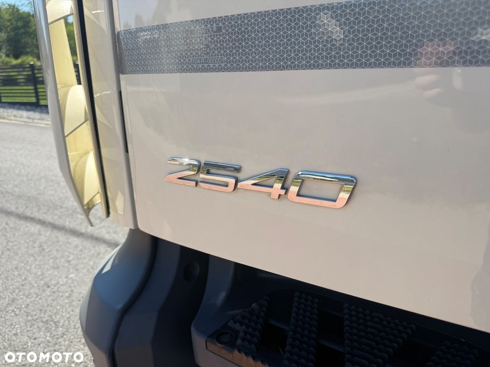 Mercedes-Benz Actros 2540 - 11