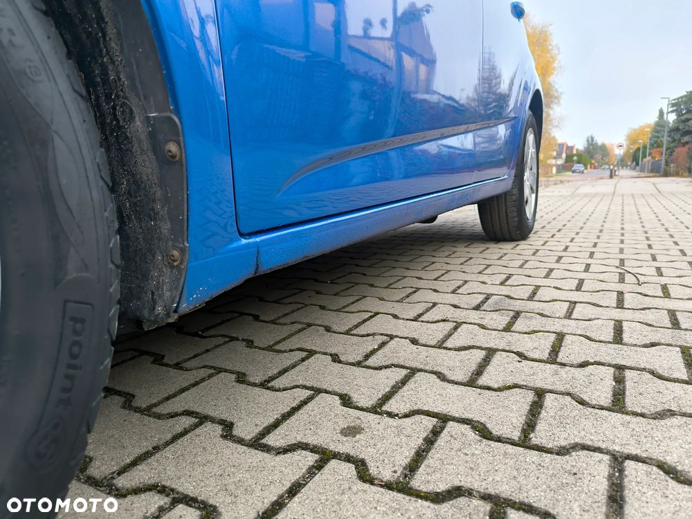 Chevrolet Aveo 1.2 LT - 24